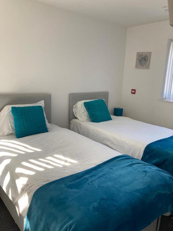 Coast Accommodation Station Road Apartments Μπλάκπουλ Δωμάτιο φωτογραφία