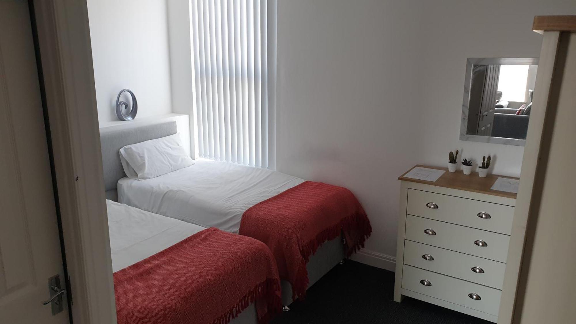 Coast Accommodation Station Road Apartments Μπλάκπουλ Δωμάτιο φωτογραφία