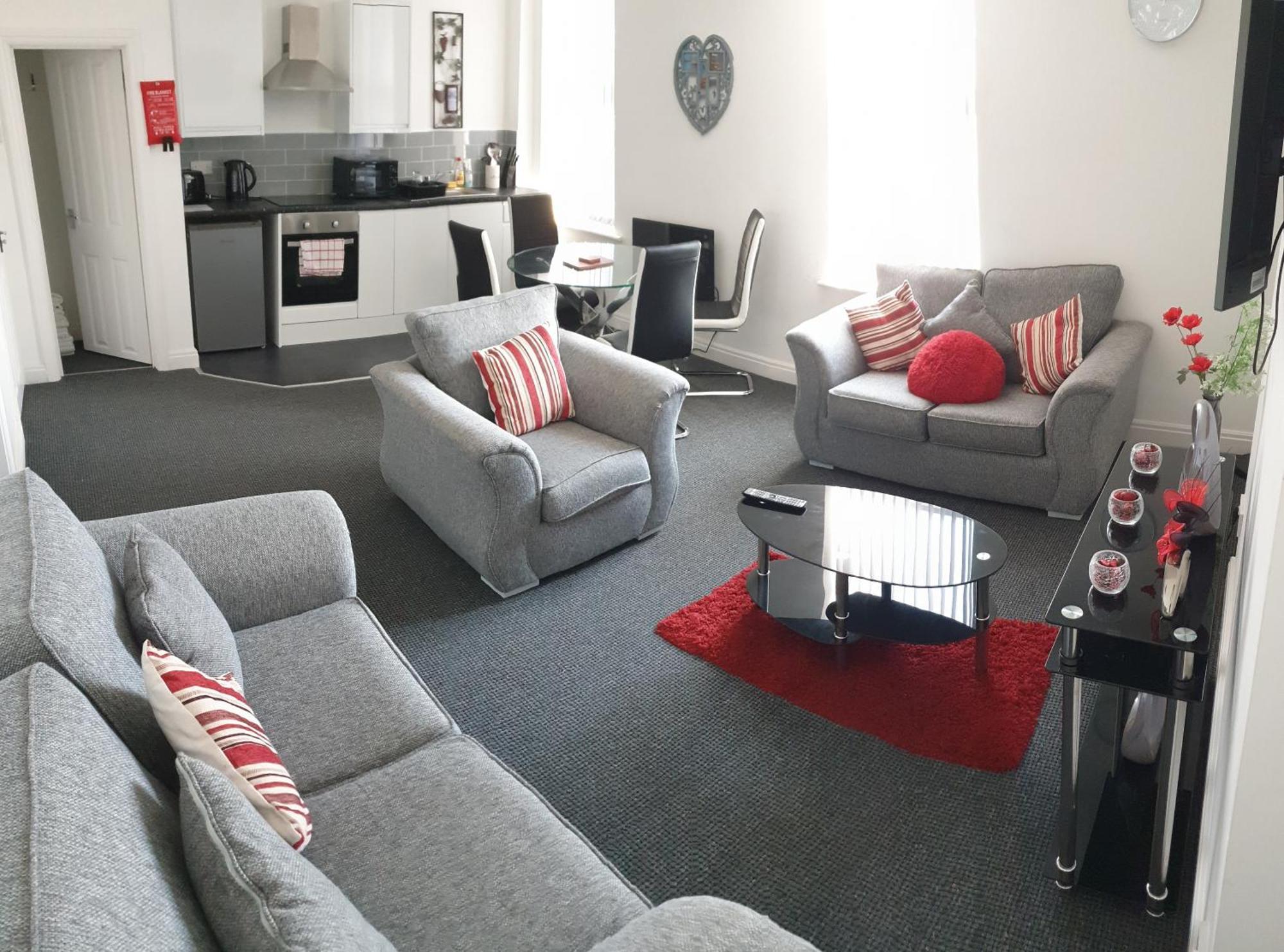 Coast Accommodation Station Road Apartments Μπλάκπουλ Δωμάτιο φωτογραφία